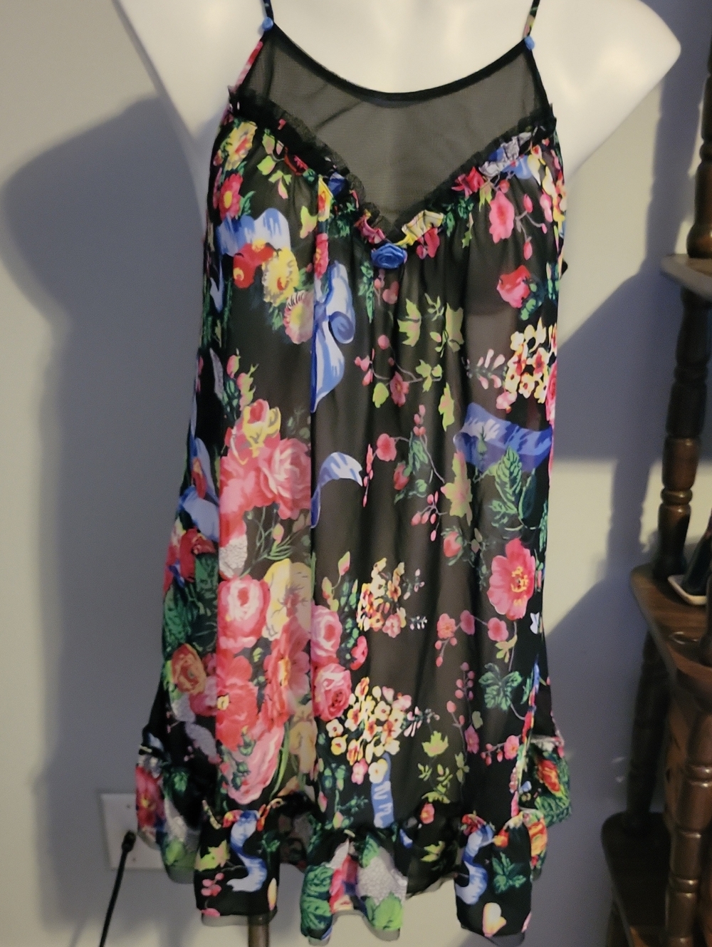 Betsey Johnson Black Floral Mesh Intaimate Baby Doll Gown...size M